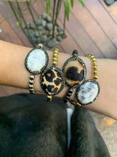 Load image into Gallery viewer, Beaded Bracelets with Animal Disc